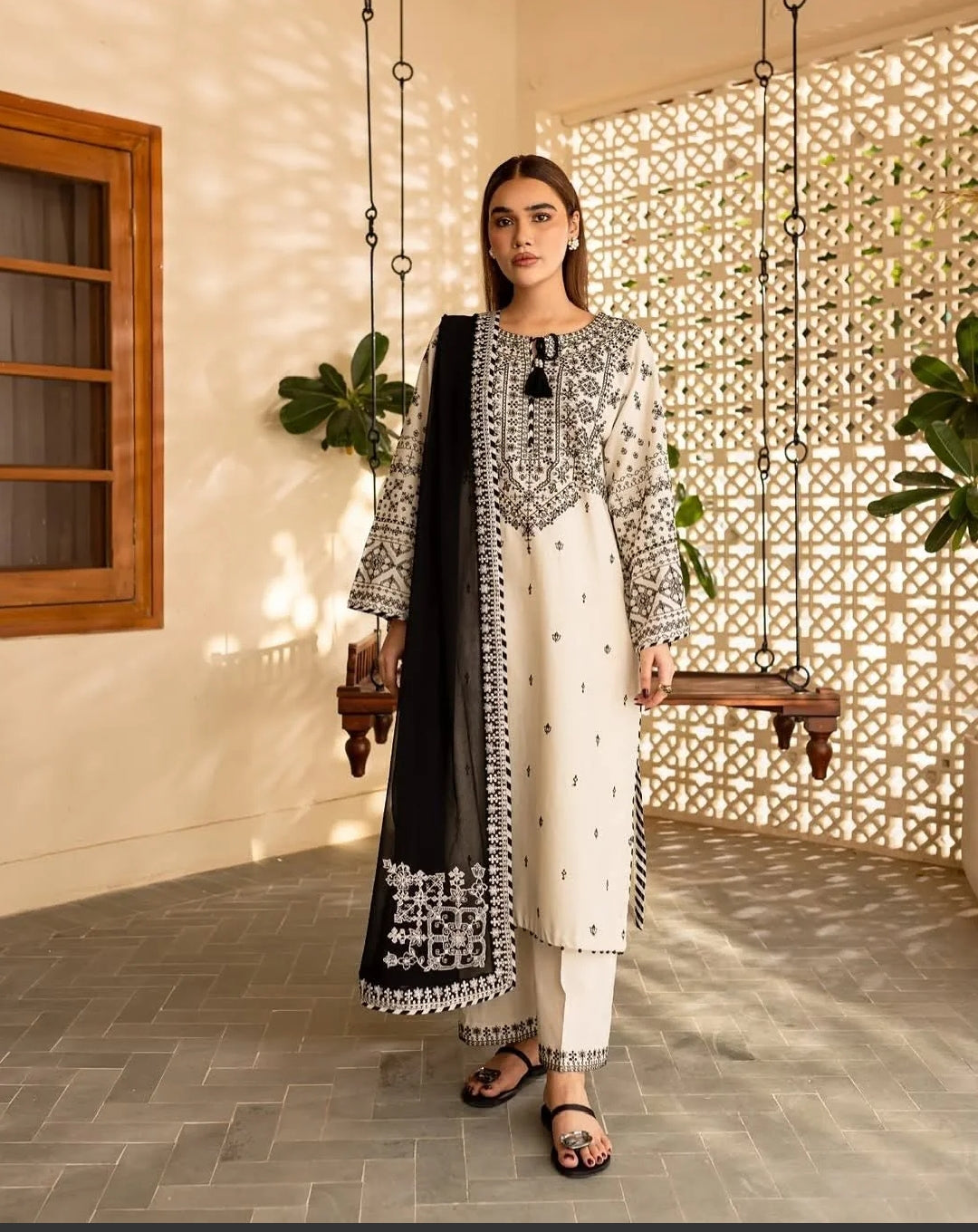Arfa Embroidered Stitched 3pcs 