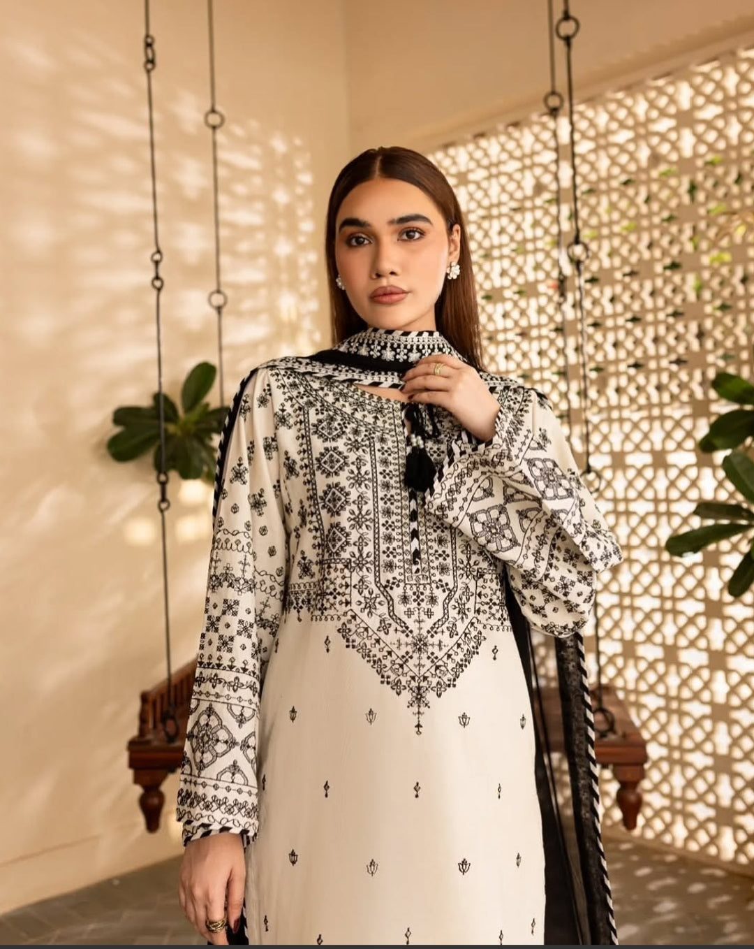 Arfa Embroidered Stitched 3pcs 