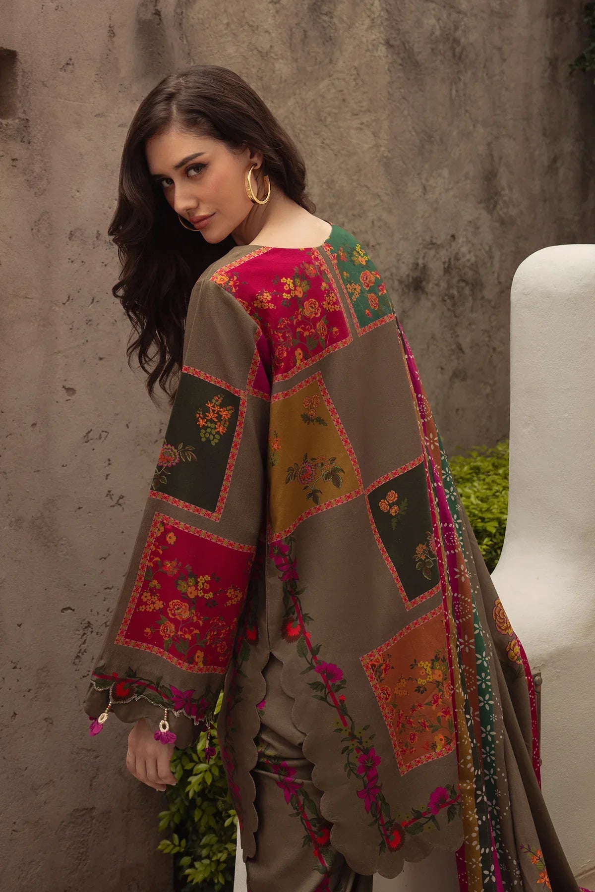 3-PC Eliza Stitched Printed Winter Grip Soft & Silk brown