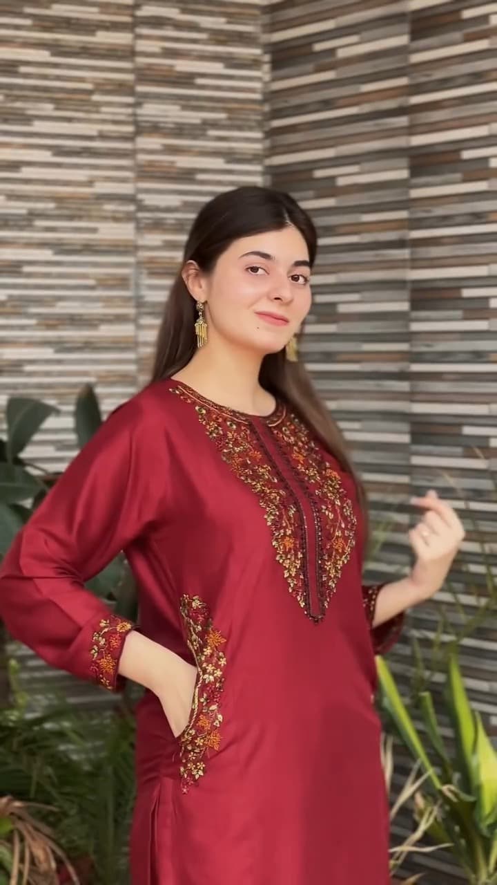 POCKET SEQUENCE EMBROIDERY 2PC