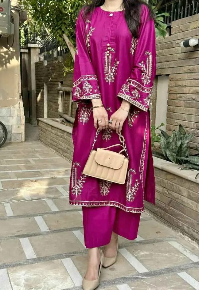 Amber Embroidery 2pc